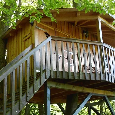 Baumhaushotel Solling ウスラー