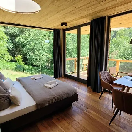 Baumhaushotel Solling ウスラー